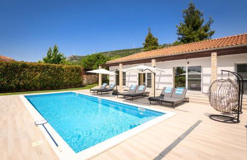 Villa Stella - heated pool, jacuzzi & sauna - Foto 58