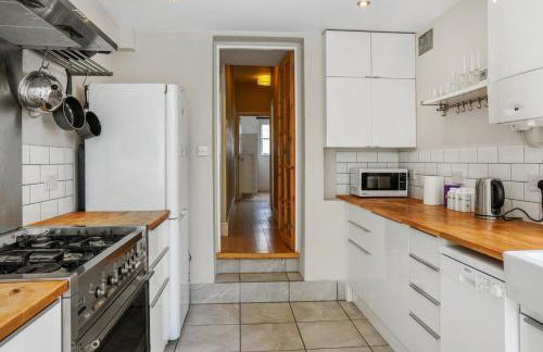 Cosy 3BR with Garden in Herne Hill, Zone 2 - Foto 16
