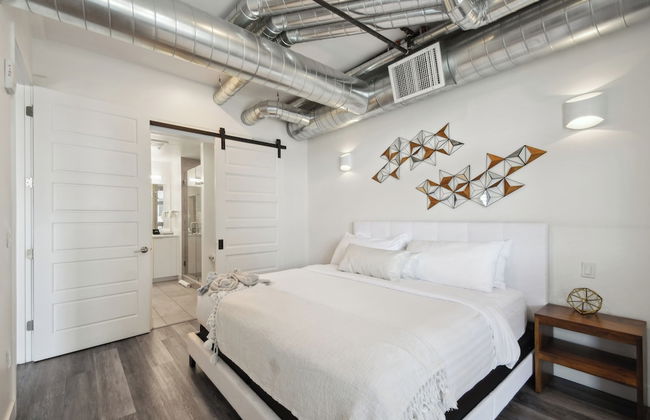 Cowboy Muse | RiNo Art Lofts - Foto 6