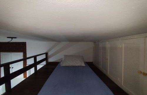 Loft com mezanino aconchegante no centro de Teresópolis RJ - Foto 19