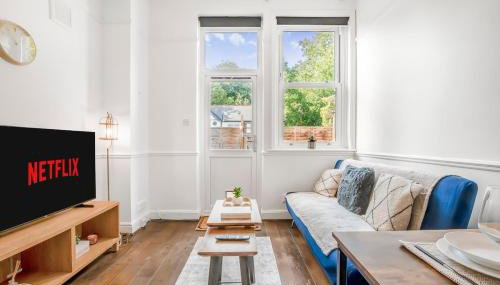 Modern 2BR Flat-Terrace-Free Parking-Rail Station - Foto 3