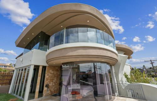 The Wave House! Custom Gem with Panoramic Views, Fire Pit, BBQ, Pool Table - Foto 27
