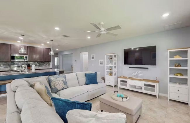 Coastal Haven Retreat - Photo 10