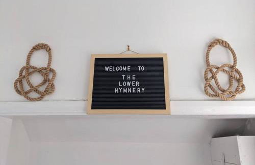 The Lower Hymnary - Photo 9