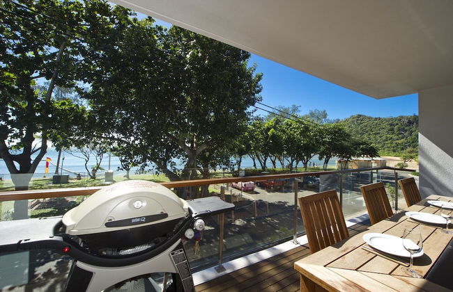 Maggies Beachfront Apt. 3 - Photo 11