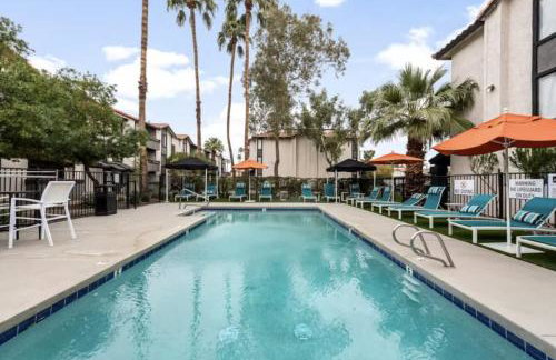 Chill 2BR Near ASU, Pool, Grill, Parking,Pet Frndly - Foto 29