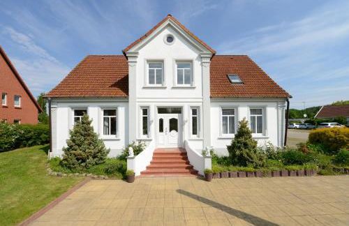 Ferienhaus für 8 Personen mit Kamin & Terrasse - Foto 23