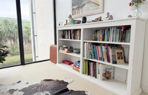 The Lookout - Unique Architectural Modern Home - Foto 31