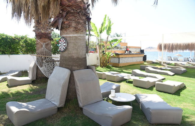 Tasev Apart Hotel - Photo 42