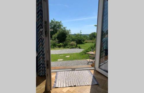 Apple Tree Hut - Photo 18