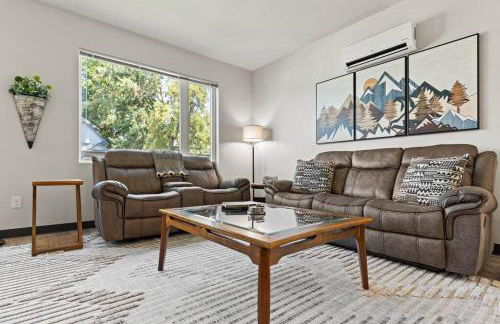 Brand New 3BD 2 5BTH Triplex Unit Near Downtown - Foto 31