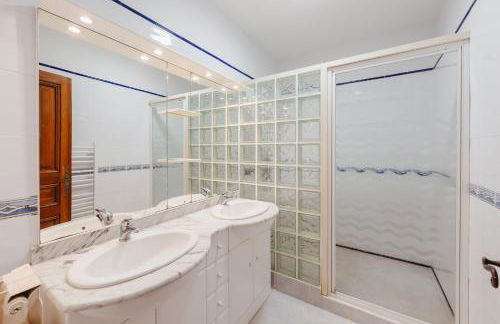 Aile château de Saint-Sarnin pour 10 personnes avec piscine - Foto 2