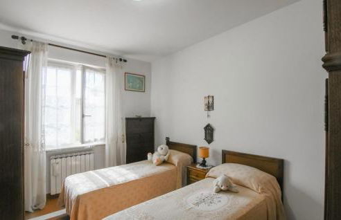 2 Bedroom Beautiful Apartment In Querceta - Photo 22