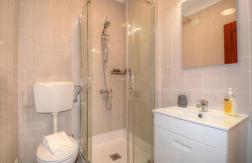 Charming T3 with patio, beach and surf - Foto 27