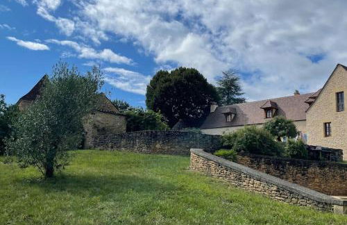 Charming 19th Century Farmhouse with Pool - Foto 26