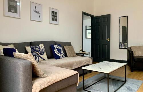 Cheerful - 3 Bed - Serviced Accommodation - In Heart of Northumberland - Sleeps 6 - Foto 28