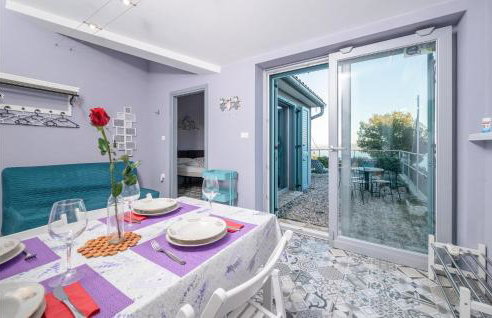 Stunning Apartment In Gondolici - Foto 5