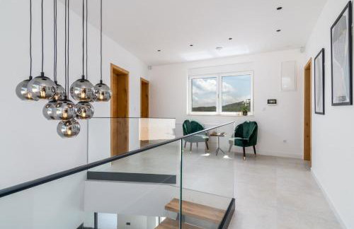 Villa Top Hill, heated infinity pool, Jacuzzi, Sauna, 5 en-suite bedrooms, a Media room - Foto 35