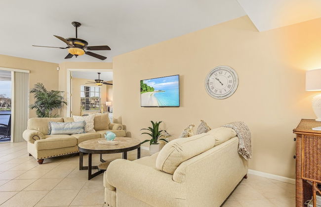 Crown Colony #101 - 16146 Mount Abbey Way 2 Bedroom Condo by RedAwning - Foto 11