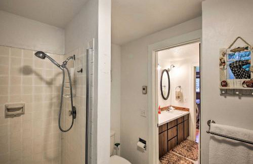 Quaint Priest Lake Cabin with Patio Less Than 1 Mi to Lake! - Foto 13