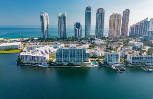 Waterfront Luxury 2-Bedroom Condo Sunny Isles Beach - Foto 5