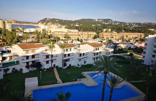 Casa en urb. con la piscina más GRANDE de Jávea. - Foto 10