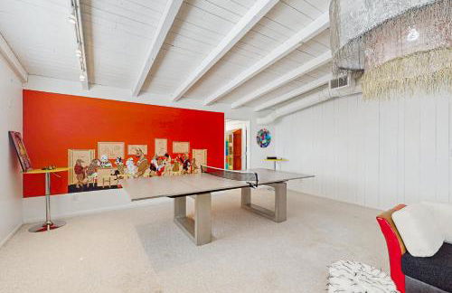 Lounge Poolside Scottsdale Gem with Game Room! - Foto 13