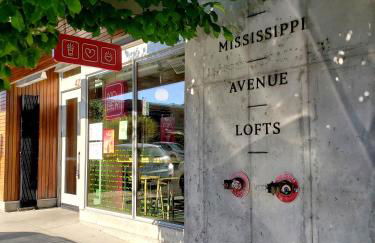 One Mississippi Ave - Adventures in Portland! - Photo 20