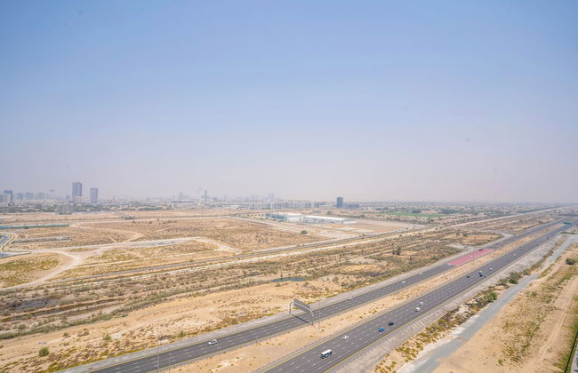 Tanin - Sleek Studio Offering Unobstructed City Views - Photo 14