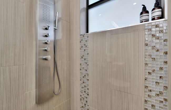 Lynora's Luxe Estate Modern Design - Foto 27