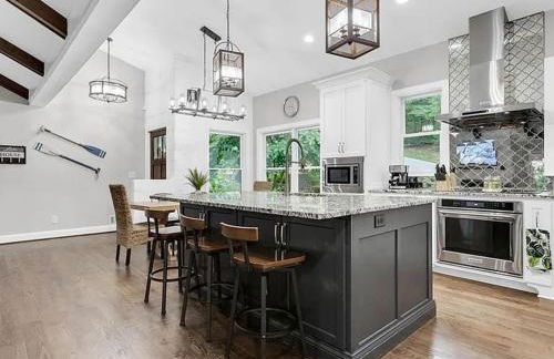 Georgia Lakeside Getaway with Private Pool - Foto 12