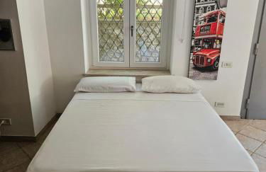 TonyHouse - Photo 14