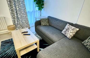 Confortable T4 Équipé à Roubaix - 200m Métro - Foto 12