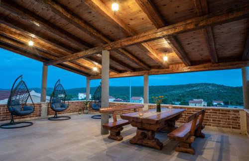 Didova kuća, Holiday home with Private pool near Rogoznica,Sleeps 9 - Foto 9