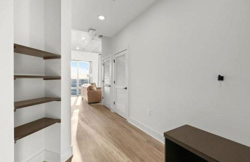 Chic Channelside Studio with High-Rise Views - Foto 21