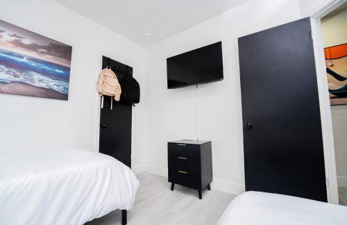 Close to the Action, Peaceful When You Return - Foto 38