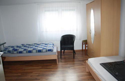 Monteur- und Ferienhaus Hirsch - Foto 3