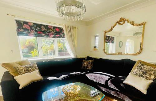 Ivys End Boutique Chic Manor Cottage Elegant & Sophisticated Retreat in Loughborough offering 3bedrooms - Foto 8