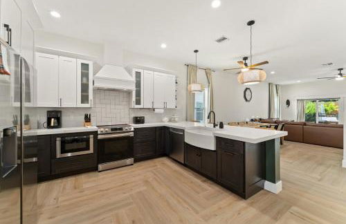 Peacock Palace Brand New Heated and Chilled Pool Golf Gym - Foto 67