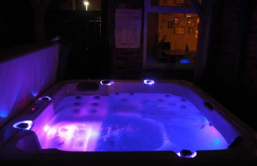 3 bed Luxury Victorian Home with Hot Tub - Foto 20