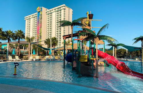 Resort Living near Lake Conroe - Photo 18