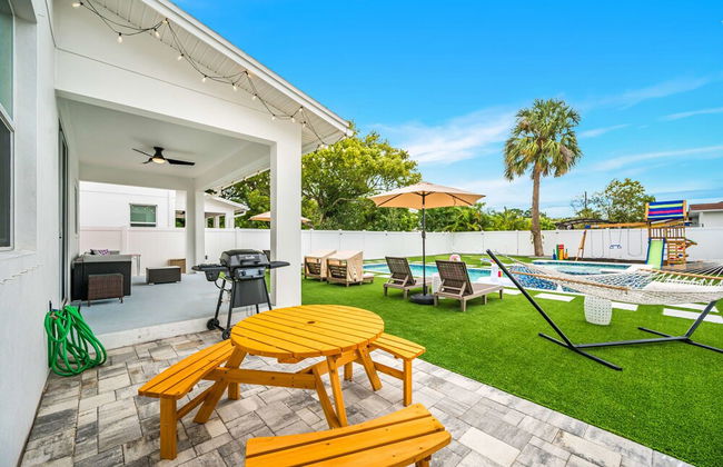 Luxury Home w Heated Pool, Gym, Playground & More! - Foto 71