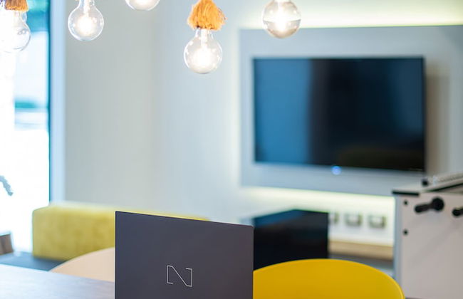 Benviar Tonson Residence - Photo 4