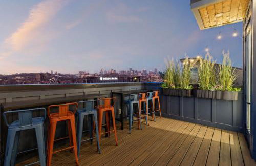 Hot Tub Poker Pool Table & Rooftop City MLS View - Foto 71