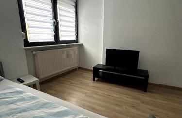 Ruhige Unterkunft mit Netflix Küche & Waschmaschine - Foto 15