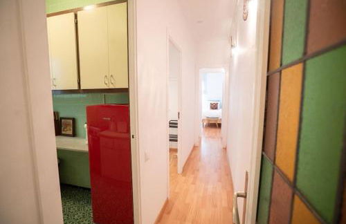 Stunning Designer 2 Bed Apt in Glorious Gràcia - Photo 16