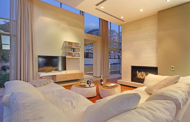 Sea View 3bed Apt w Pool Near Beaches Glen Sunsets - Foto 6