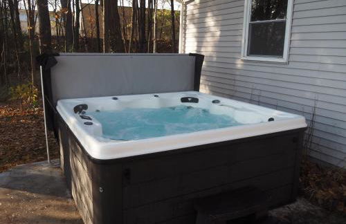 A Short's Walk - Lakefront w Spa & Kayaks! - Foto 14