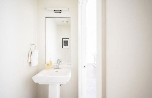 Skyline Blue Modern Loft - Zuni Lofts - Foto 26