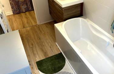 Charming Flat in Nice Villa - Photo 7